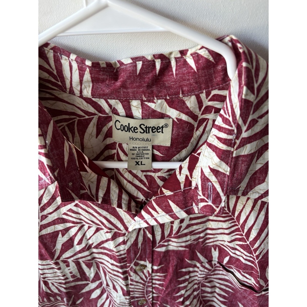 Cooke Street Honolulu Mens XL Hawaiian Shirt Burgundy Palm Leaf Made in HI - Picture 2 of 9